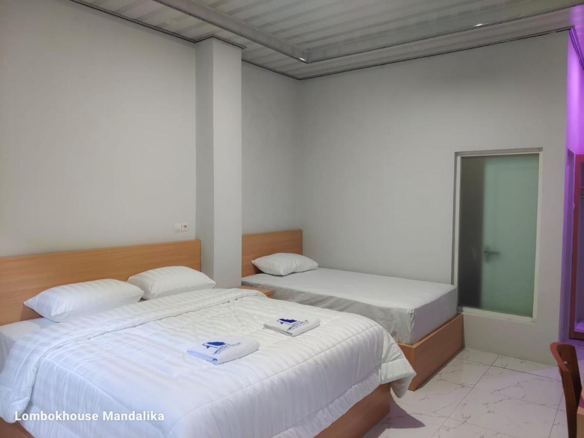 Lombokhouse Mandalika Hotel Kuta  ภายนอก รูปภาพ