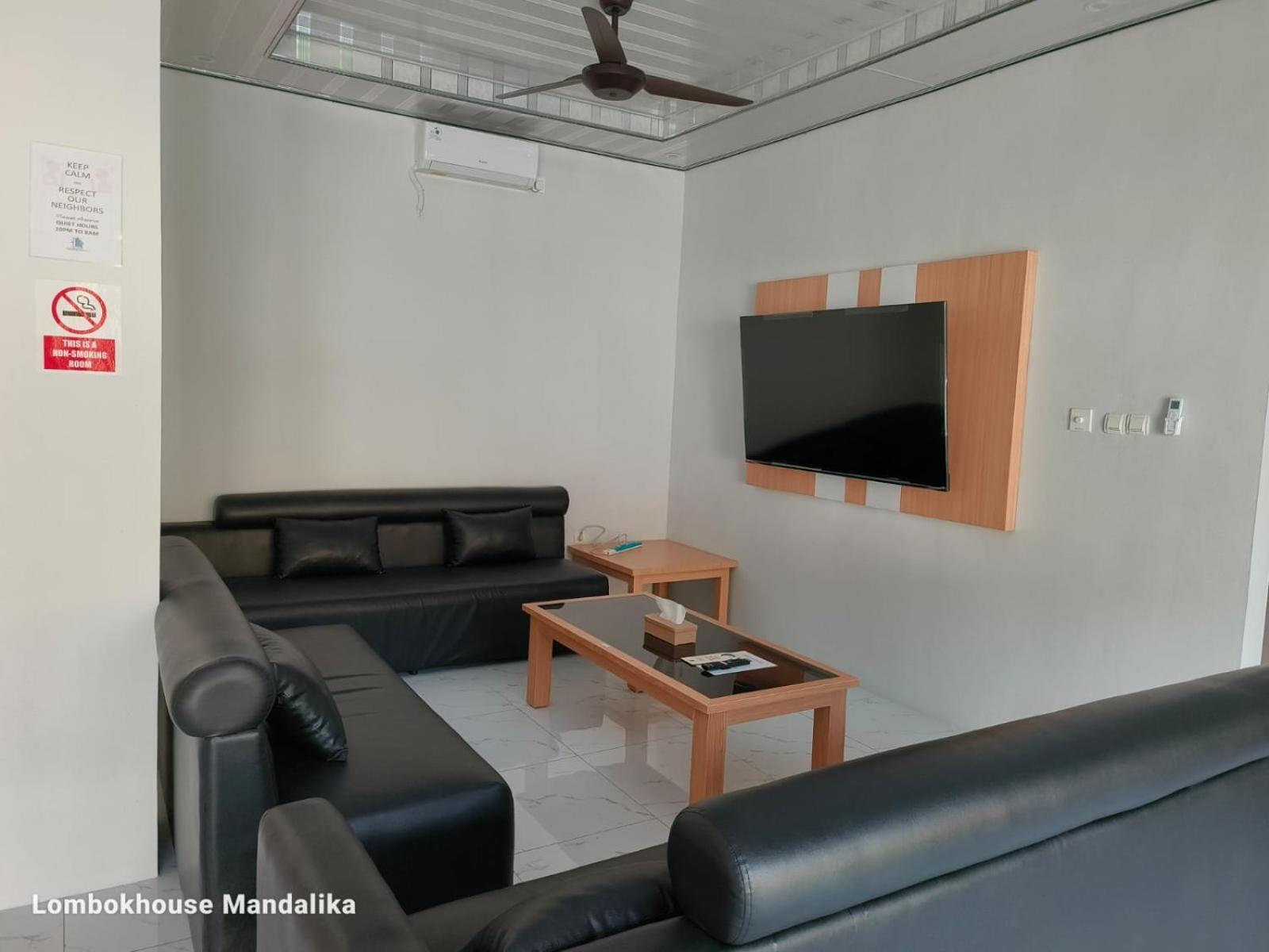 Lombokhouse Mandalika Hotel Kuta  ภายนอก รูปภาพ