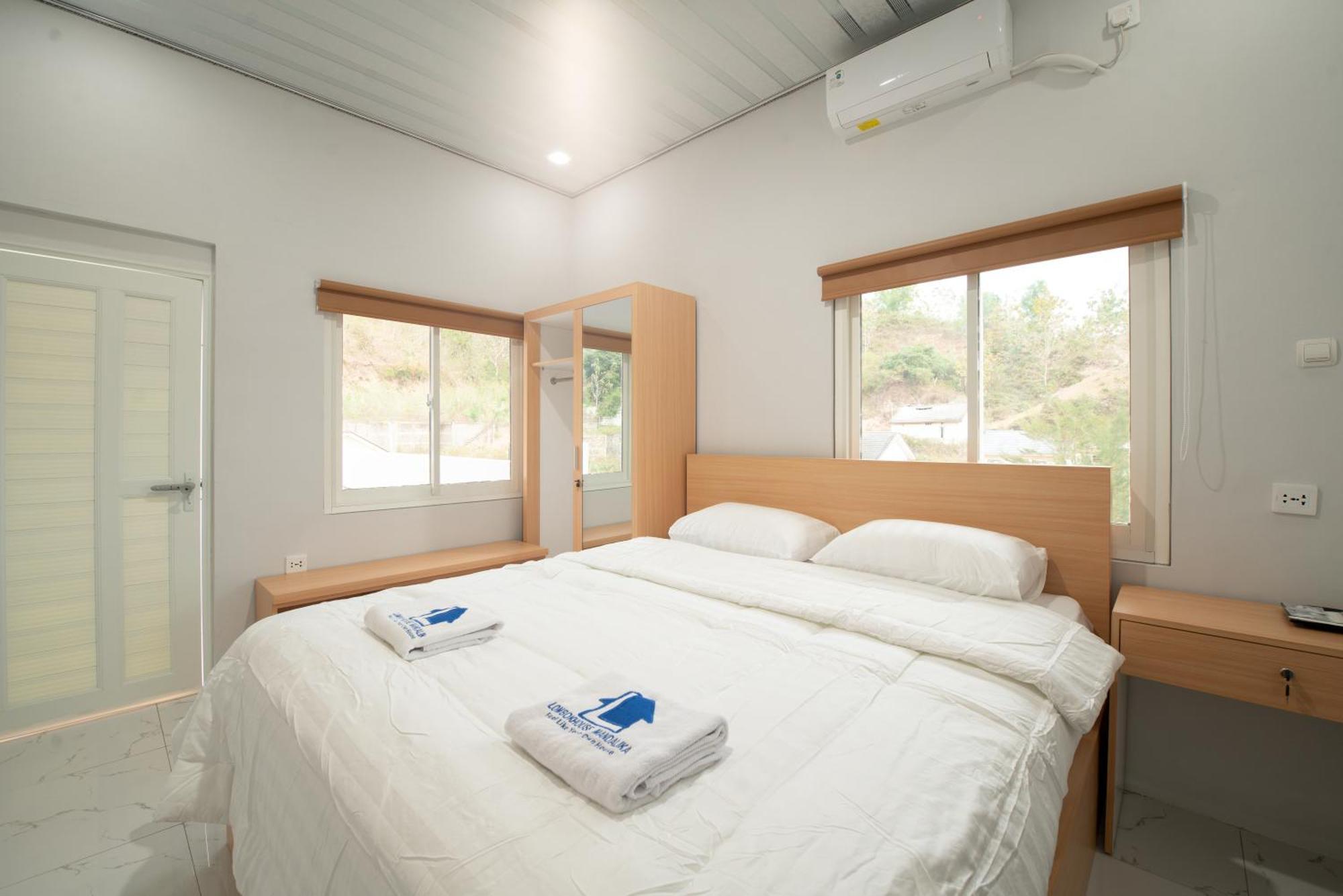 Lombokhouse Mandalika Hotel Kuta  ภายนอก รูปภาพ