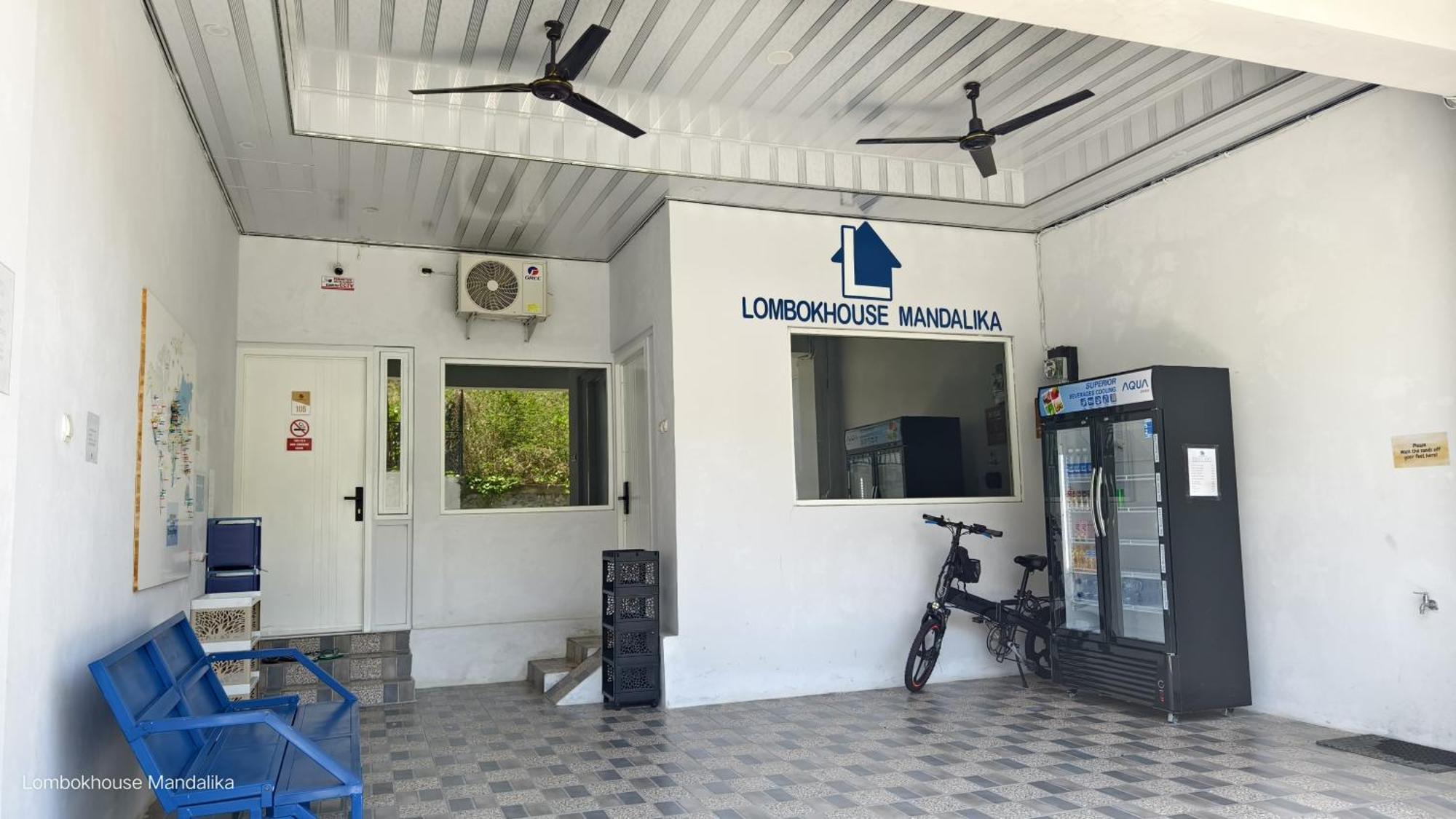 Lombokhouse Mandalika Hotel Kuta  ภายนอก รูปภาพ