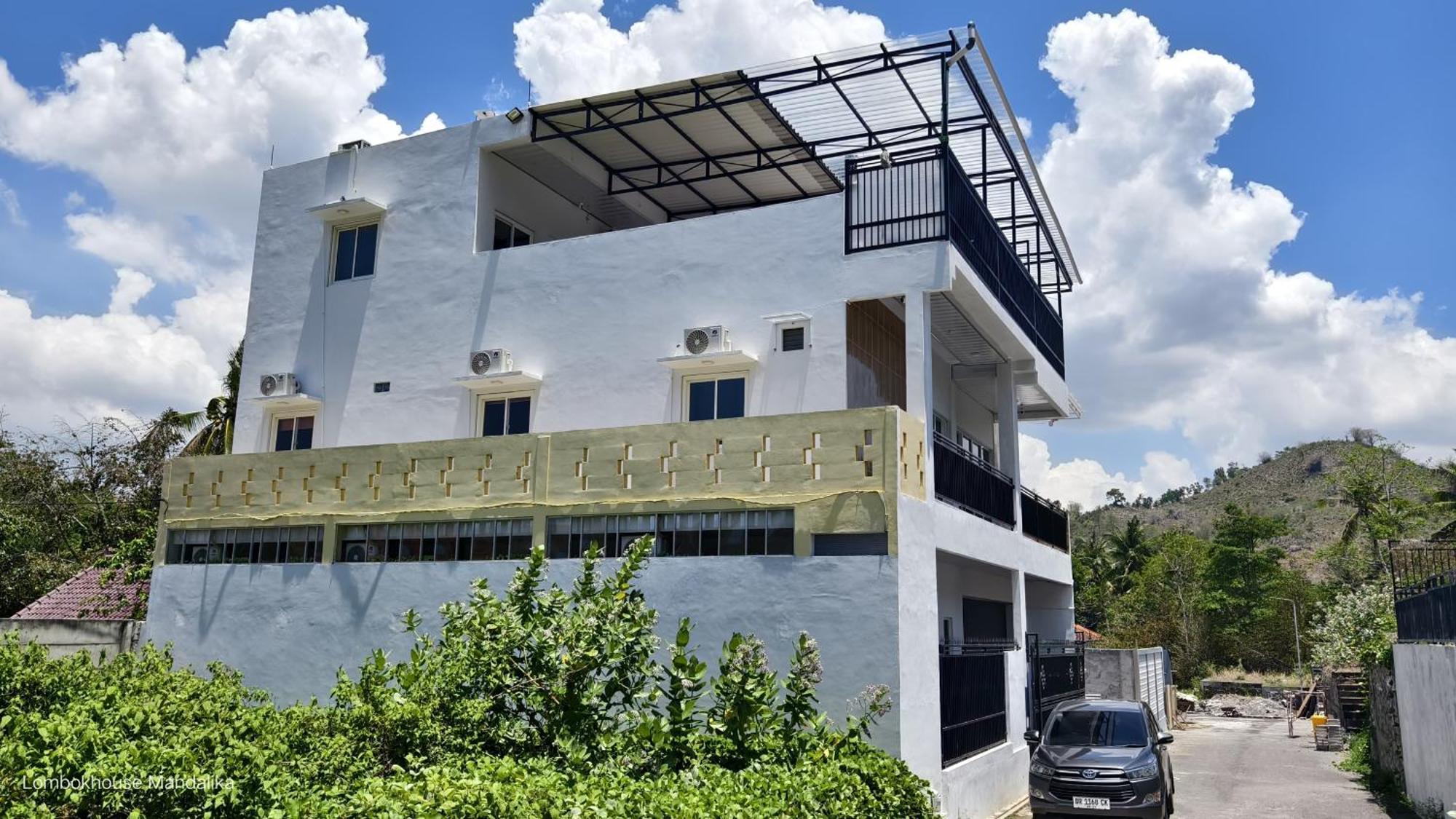 Lombokhouse Mandalika Hotel Kuta  ภายนอก รูปภาพ